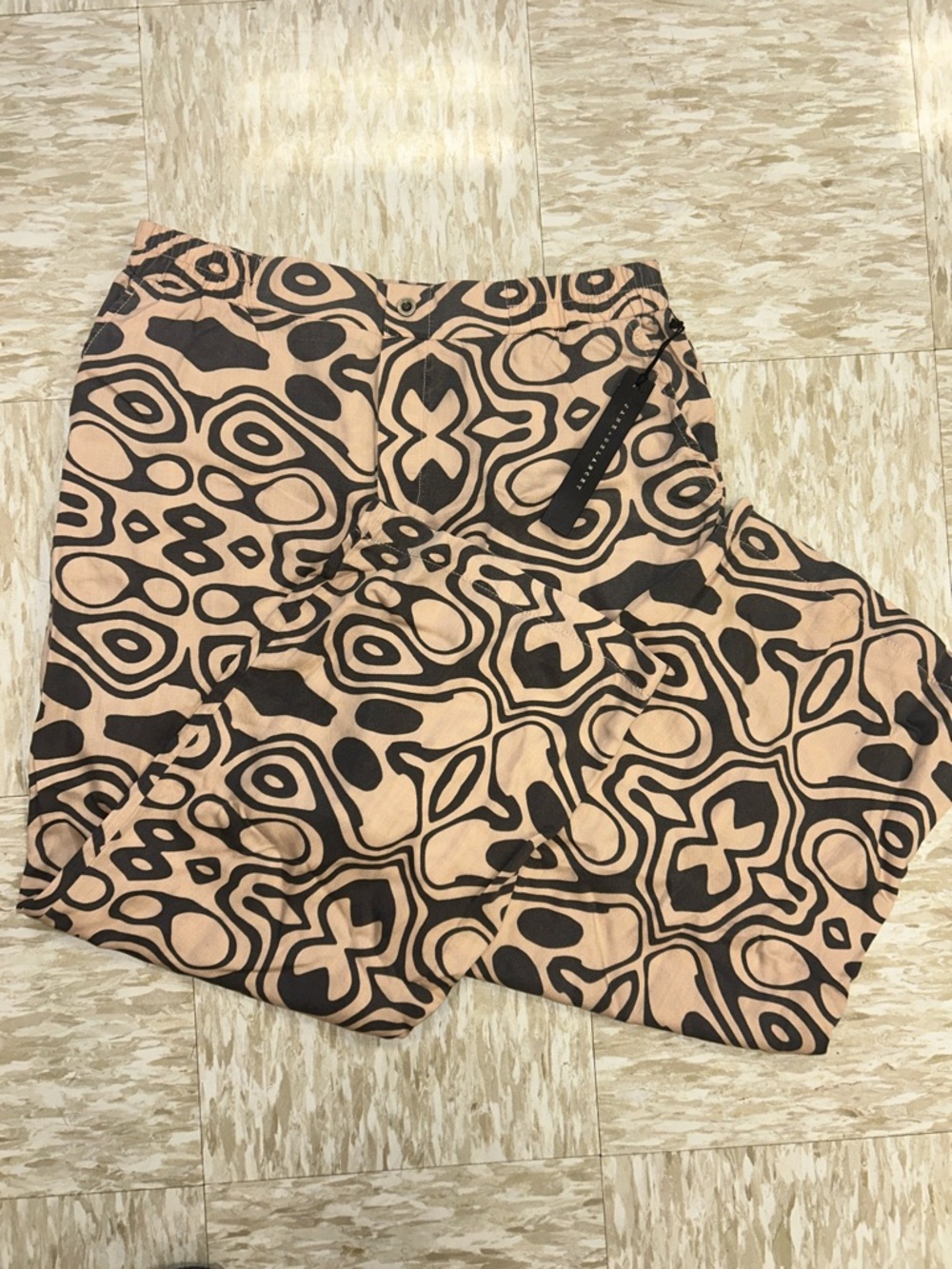Jane and Delancey Beige and Black Abstract Print Wide-Leg Pants